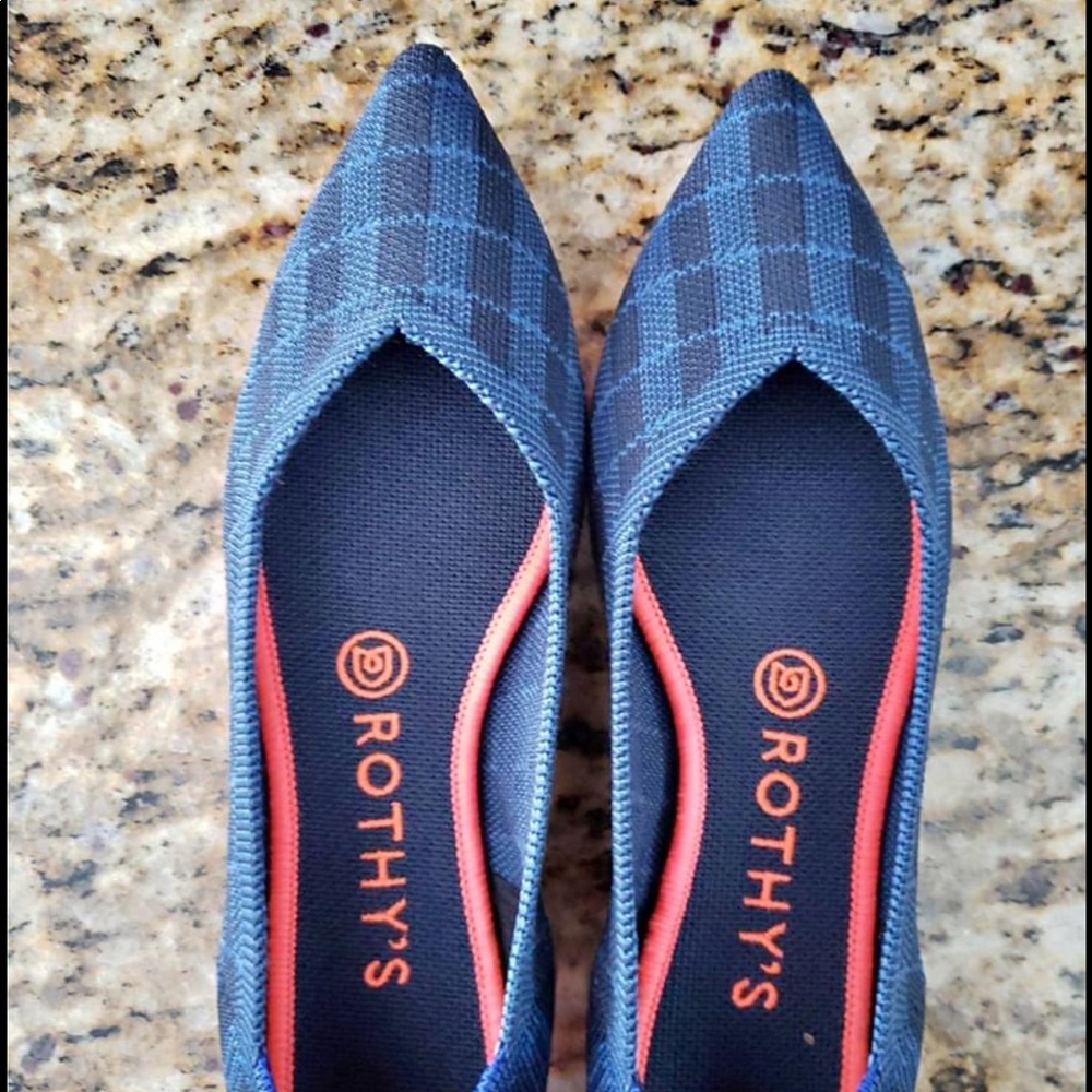 Rothys Indigo Gingham Point 7.5 EUC